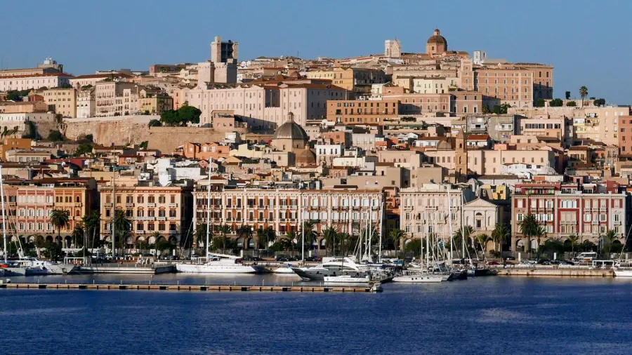 Quartiere Castello Cagliari: bastioni e musei
