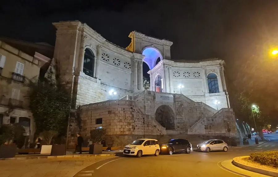 Il Bastione di Saint Remy si illumina di lilla per la Giornata nazionale contro i Disturbi del Comportamento Alimentare